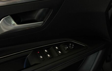 Peugeot 3008 II, 2018 год, 1 850 000 рублей, 39 фотография