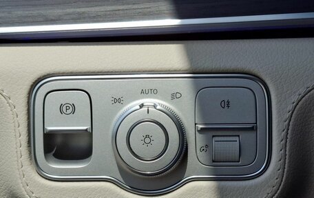 Mercedes-Benz GLE, 2024 год, 15 300 000 рублей, 13 фотография