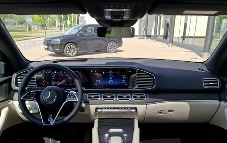 Mercedes-Benz GLE, 2024 год, 15 300 000 рублей, 24 фотография