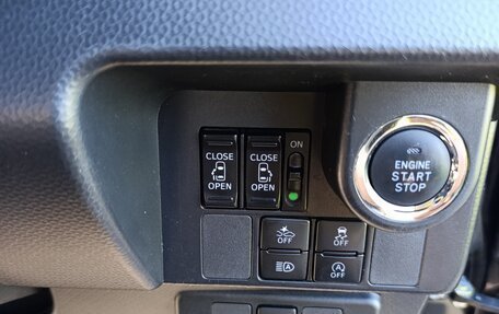 Toyota Roomy I, 2020 год, 1 180 000 рублей, 8 фотография