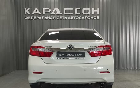 Toyota Camry, 2014 год, 1 680 000 рублей, 4 фотография