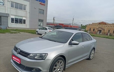 Volkswagen Jetta VI, 2013 год, 1 400 000 рублей, 1 фотография