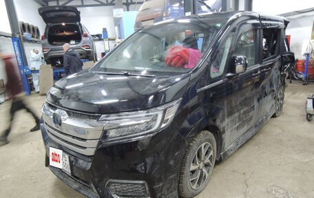 Honda Stepwgn IV, 2020 год, 900 000 рублей, 16 фотография