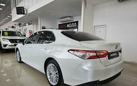 Toyota Camry, 2018 год, 2 829 000 рублей, 9 фотография