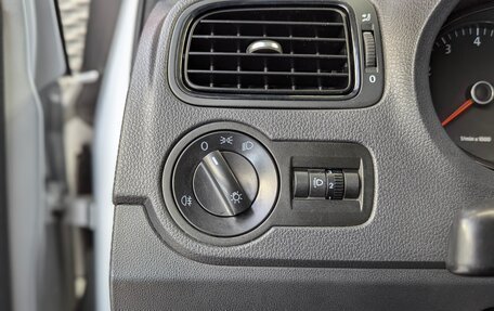 Volkswagen Polo VI (EU Market), 2012 год, 630 000 рублей, 28 фотография
