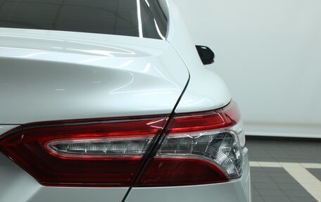 Toyota Camry, 2021 год, 3 605 000 рублей, 18 фотография