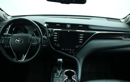 Toyota Camry, 2021 год, 3 605 000 рублей, 15 фотография