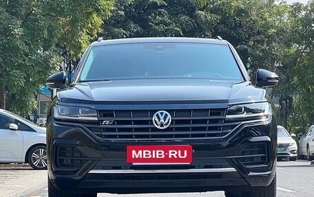 Volkswagen Touareg III, 2021 год, 3 550 000 рублей, 2 фотография