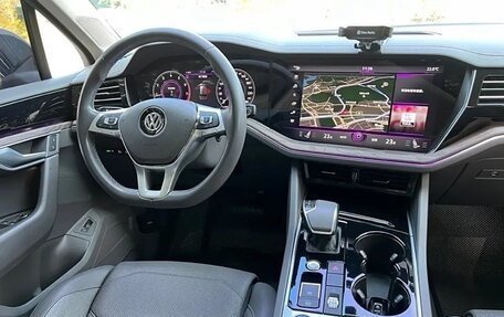 Volkswagen Touareg III, 2021 год, 3 550 000 рублей, 10 фотография