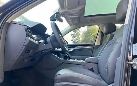 Volkswagen Touareg III, 2021 год, 3 550 000 рублей, 8 фотография