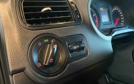 Volkswagen Polo VI (EU Market), 2016 год, 970 000 рублей, 32 фотография