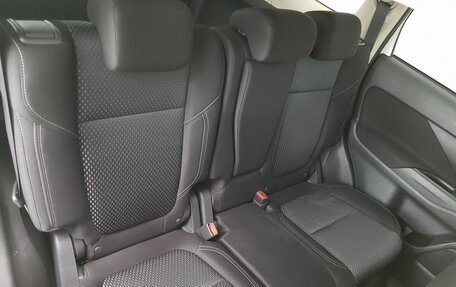 Mitsubishi Outlander III рестайлинг 3, 2020 год, 1 550 000 рублей, 23 фотография