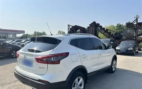 Nissan Qashqai, 2021 год, 1 800 000 рублей, 4 фотография
