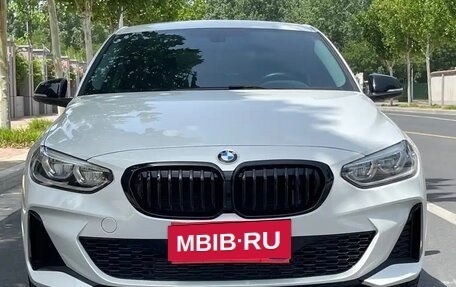 BMW 1 серия, 2021 год, 1 580 000 рублей, 2 фотография