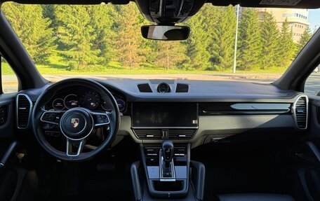 Porsche Cayenne III, 2021 год, 8 790 000 рублей, 10 фотография
