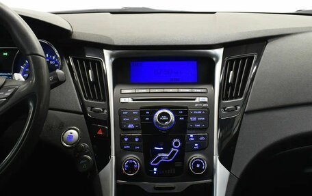 Hyundai Sonata VI, 2012 год, 930 000 рублей, 7 фотография