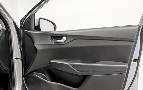 Hyundai Solaris II рестайлинг, 2021 год, 1 620 000 рублей, 25 фотография