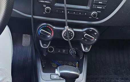 KIA Rio IV, 2018 год, 1 100 000 рублей, 7 фотография