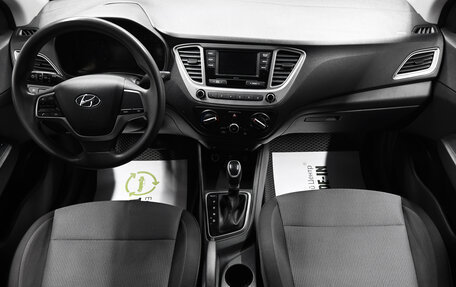 Hyundai Solaris II рестайлинг, 2021 год, 1 445 000 рублей, 10 фотография