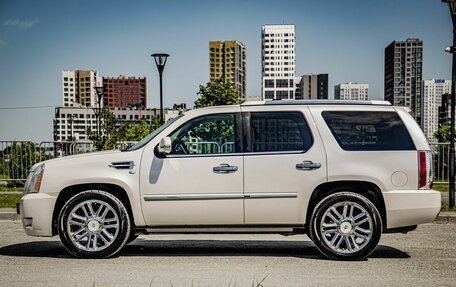 Cadillac Escalade III, 2013 год, 2 610 000 рублей, 6 фотография