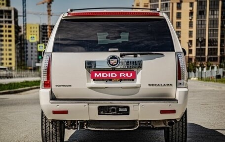 Cadillac Escalade III, 2013 год, 2 610 000 рублей, 8 фотография