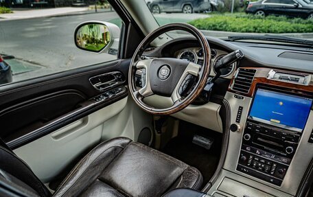 Cadillac Escalade III, 2013 год, 2 610 000 рублей, 23 фотография