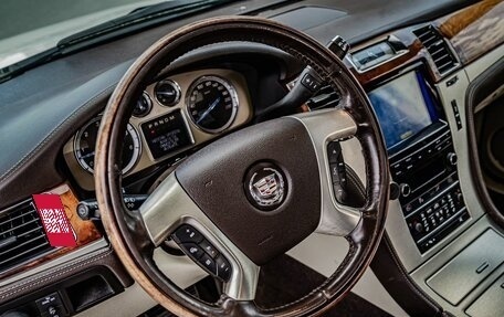 Cadillac Escalade III, 2013 год, 2 610 000 рублей, 14 фотография