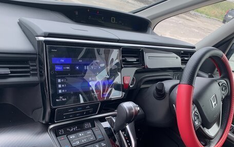Honda Stepwgn IV, 2019 год, 2 840 000 рублей, 13 фотография