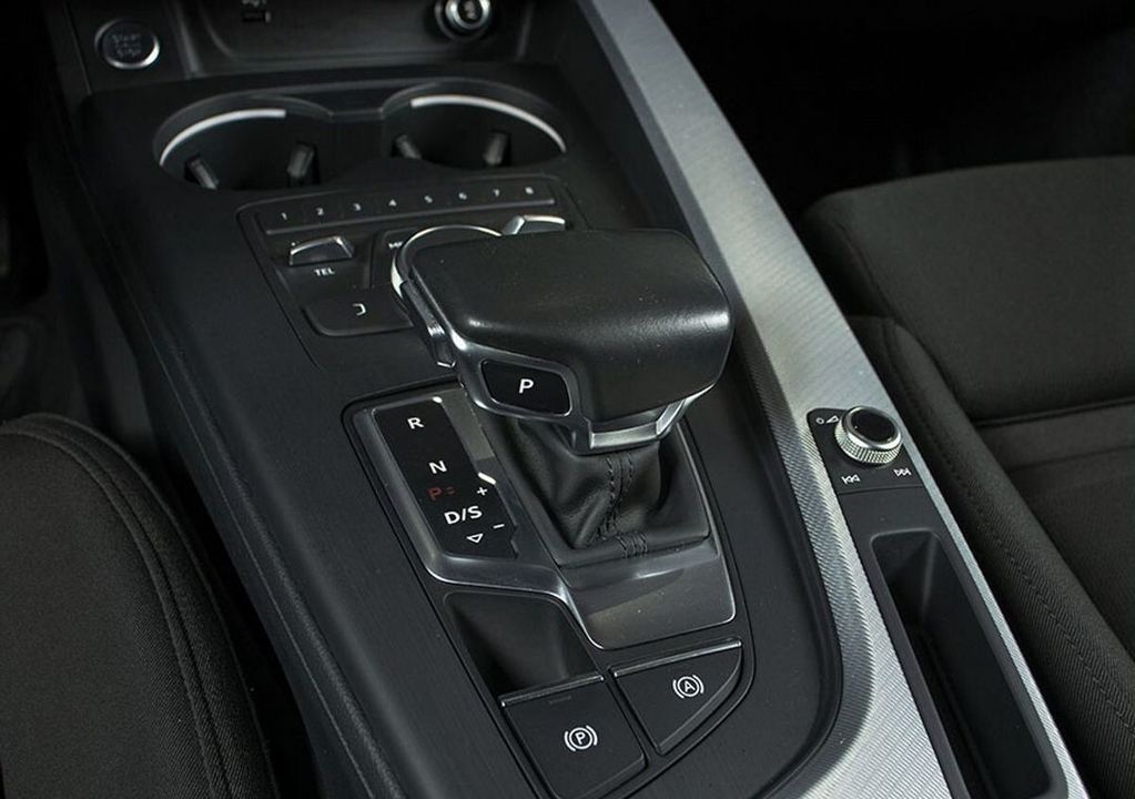 Audi A4, 2019 год, 2 649 653 рублей, 8 фотография