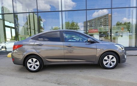 Hyundai Solaris II рестайлинг, 2016 год, 1 025 000 рублей, 4 фотография