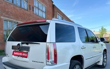 Cadillac Escalade III, 2008 год, 2 240 000 рублей, 11 фотография
