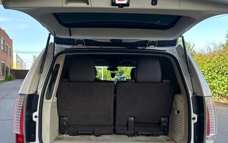 Cadillac Escalade III, 2008 год, 2 240 000 рублей, 20 фотография