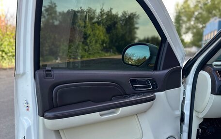 Cadillac Escalade III, 2008 год, 2 240 000 рублей, 29 фотография