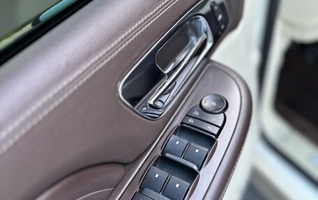 Cadillac Escalade III, 2008 год, 2 240 000 рублей, 21 фотография