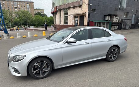 Mercedes-Benz E-Класс, 2017 год, 3 000 000 рублей, 2 фотография