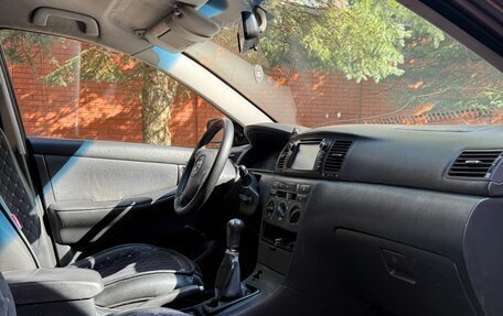 Toyota Corolla, 2003 год, 325 000 рублей, 2 фотография
