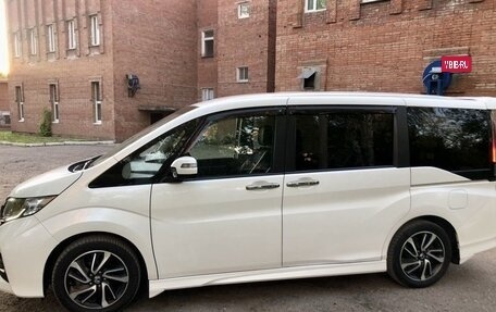Honda Stepwgn IV, 2016 год, 1 650 000 рублей, 5 фотография