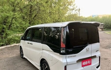 Honda Stepwgn IV, 2016 год, 1 650 000 рублей, 7 фотография