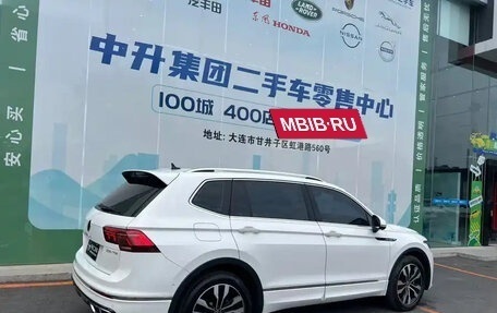 Volkswagen Tiguan II, 2022 год, 2 150 000 рублей, 3 фотография