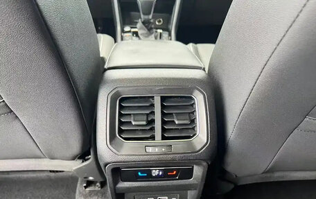 Volkswagen Tiguan II, 2022 год, 2 150 000 рублей, 21 фотография