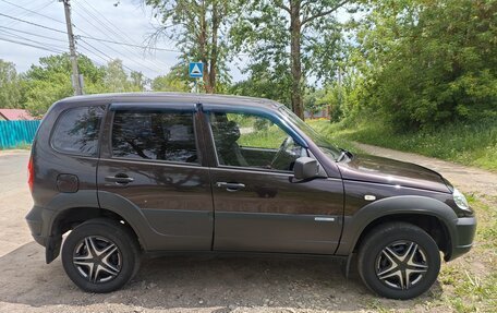 Chevrolet Niva I рестайлинг, 2011 год, 470 000 рублей, 2 фотография