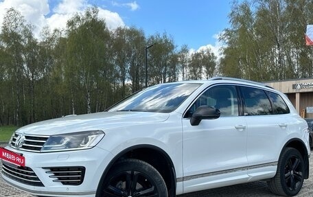 Volkswagen Touareg III, 2016 год, 3 890 000 рублей, 2 фотография