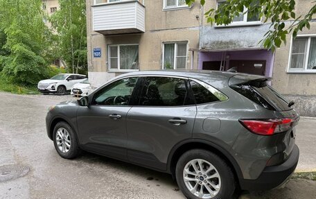 Ford Escape, 2022 год, 2 300 000 рублей, 2 фотография