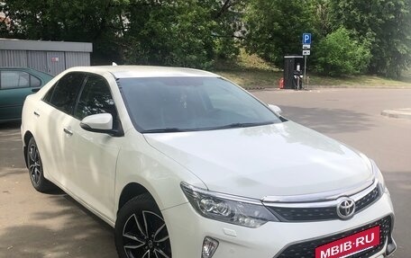 Toyota Camry, 2017 год, 2 150 000 рублей, 2 фотография