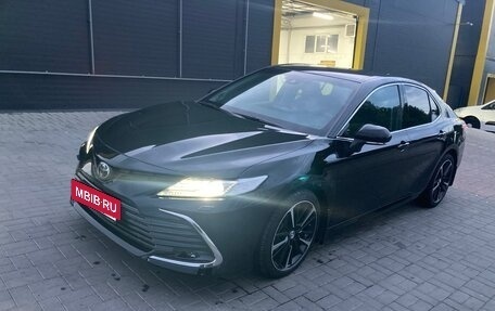 Toyota Camry, 2021 год, 3 990 000 рублей, 9 фотография