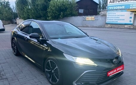 Toyota Camry, 2021 год, 3 990 000 рублей, 7 фотография