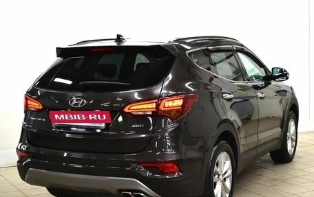Hyundai Santa Fe III рестайлинг, 2017 год, 2 430 000 рублей, 4 фотография