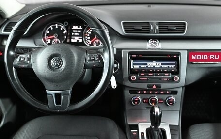 Volkswagen Passat B7, 2013 год, 1 350 000 рублей, 18 фотография