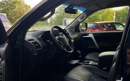 Toyota Land Cruiser Prado 150 рестайлинг 2, 2018 год, 5 600 000 рублей, 10 фотография