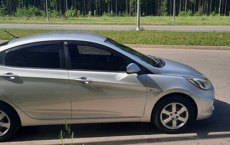 Hyundai Solaris II рестайлинг, 2012 год, 715 000 рублей, 2 фотография